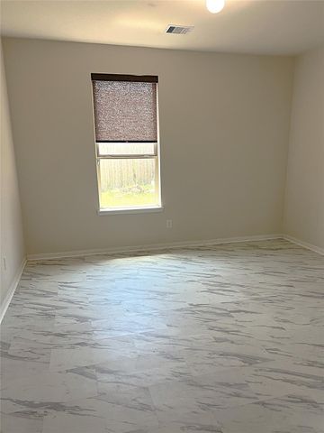 96 Jessica Drive, Dayton, TX 77535