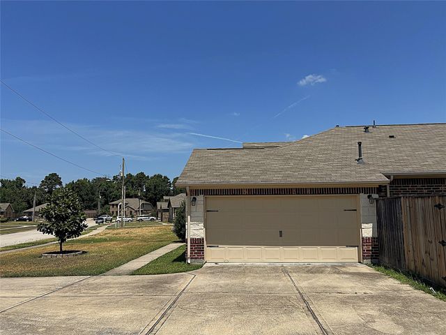 96 Jessica Drive, Dayton, TX 77535