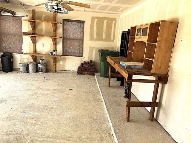 96 Jessica Drive, Dayton, TX 77535