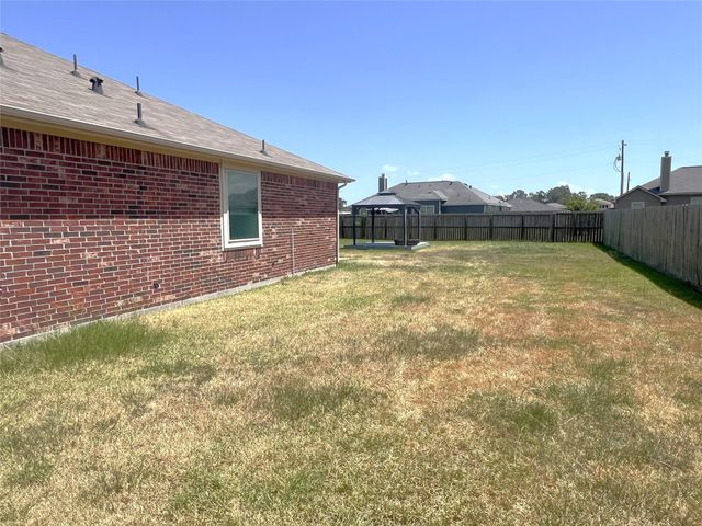 96 Jessica Drive, Dayton, TX 77535