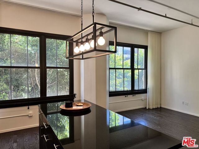 1645 N Vine Street 303, Los Angeles, CA 90028