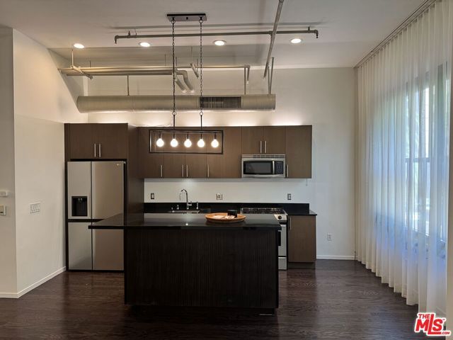 1645 N Vine Street 303, Los Angeles, CA 90028