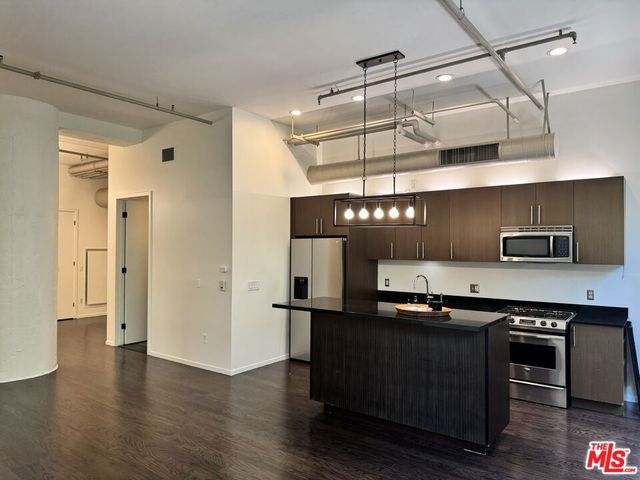 1645 N Vine Street 303, Los Angeles, CA 90028