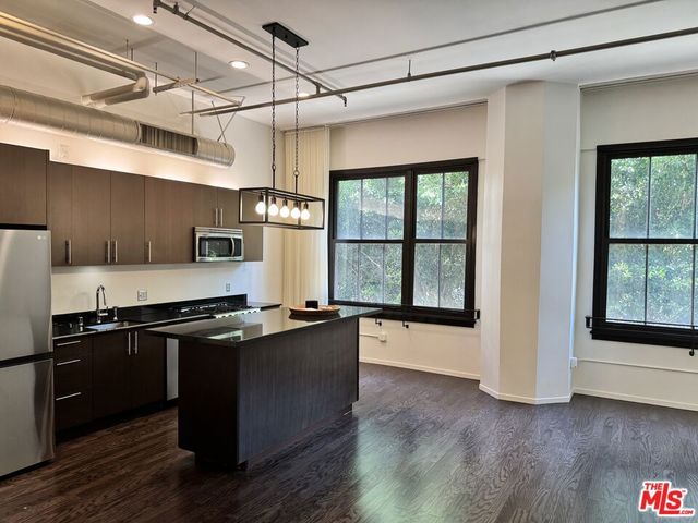1645 N Vine Street 303, Los Angeles, CA 90028