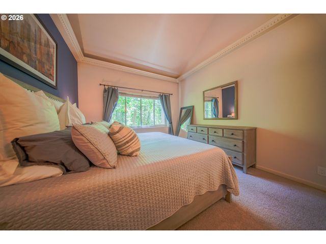 6605 W BURNSIDE St 120, Portland, OR 97210
