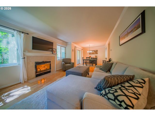 6605 W BURNSIDE St 120, Portland, OR 97210