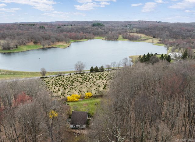 30 Wilcox Road, Verbank, NY 12585