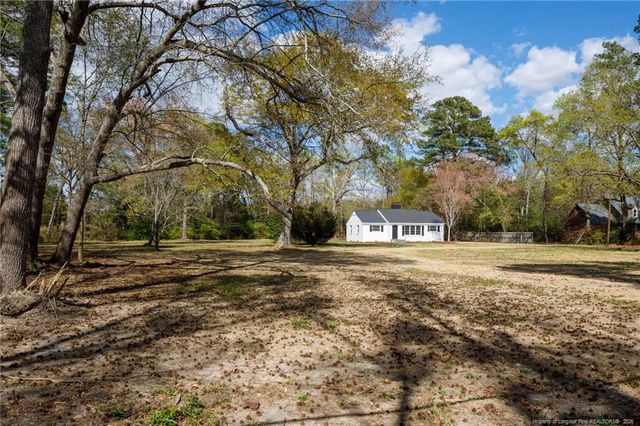 2634 W Tobemory Road, Parkton, NC 28371