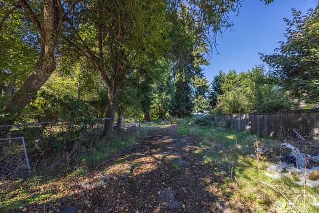 12900 Beverly Park Road, Mukilteo, WA 98275