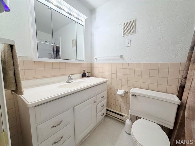 7594 Hazelcrest Drive B, Hazelwood, MO 63042