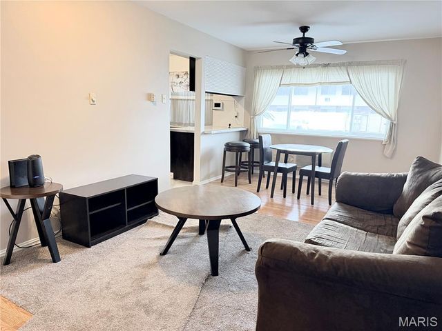 7594 Hazelcrest Drive B, Hazelwood, MO 63042