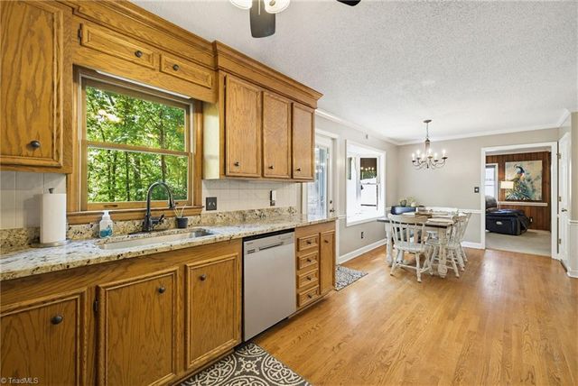 240 Lilac Drive, Kernersville, NC 27284