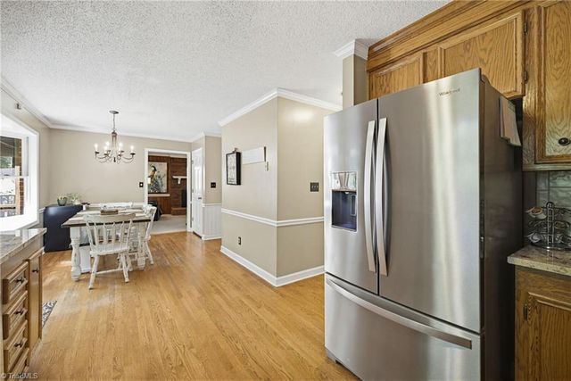 240 Lilac Drive, Kernersville, NC 27284