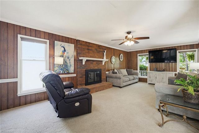 240 Lilac Drive, Kernersville, NC 27284
