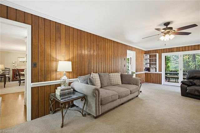 240 Lilac Drive, Kernersville, NC 27284