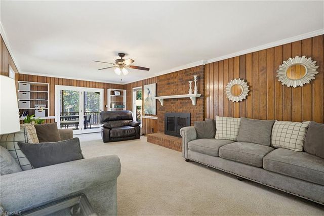 240 Lilac Drive, Kernersville, NC 27284