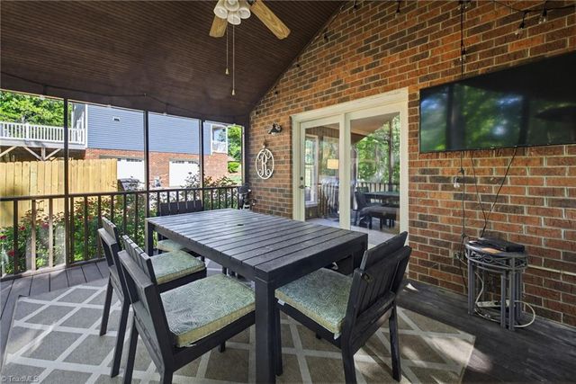 240 Lilac Drive, Kernersville, NC 27284