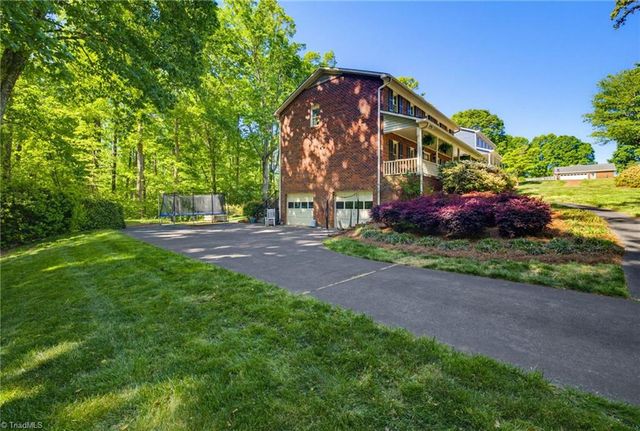 240 Lilac Drive, Kernersville, NC 27284