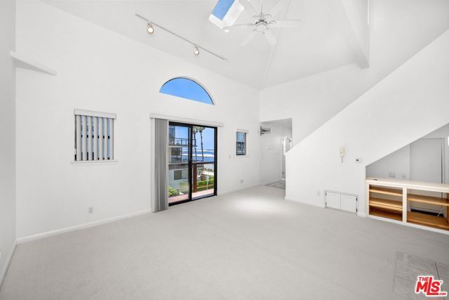 6206 Pacific Avenue 2, Playa Del Rey (los Angeles), CA 90293