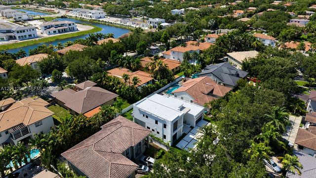 16022 NW 83rd Ct, Miami Lakes, FL 33016