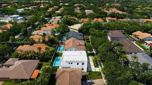 16022 NW 83rd Ct, Miami Lakes, FL 33016