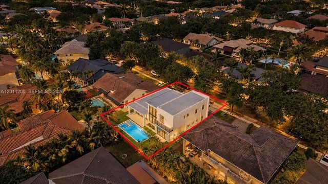 16022 NW 83rd Ct, Miami Lakes, FL 33016