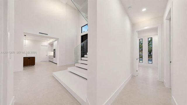 16022 NW 83rd Ct, Miami Lakes, FL 33016