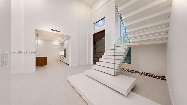 16022 NW 83rd Ct, Miami Lakes, FL 33016