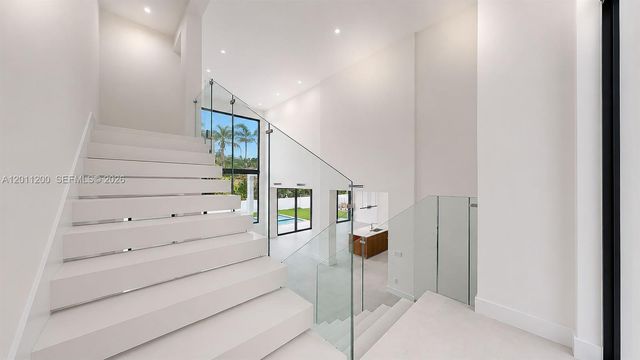 16022 NW 83rd Ct, Miami Lakes, FL 33016