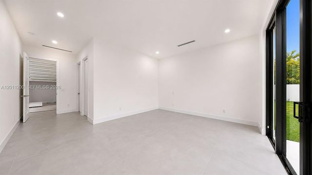 16022 NW 83rd Ct, Miami Lakes, FL 33016
