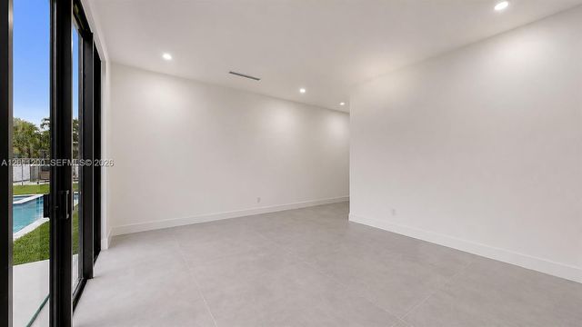 16022 NW 83rd Ct, Miami Lakes, FL 33016