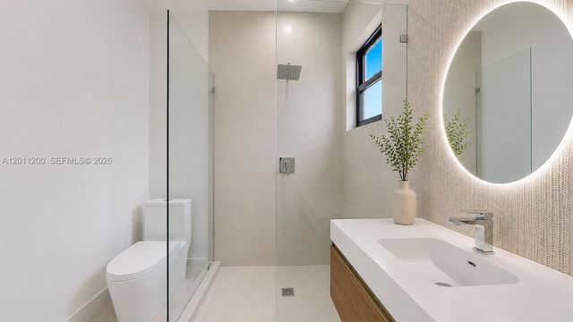 16022 NW 83rd Ct, Miami Lakes, FL 33016