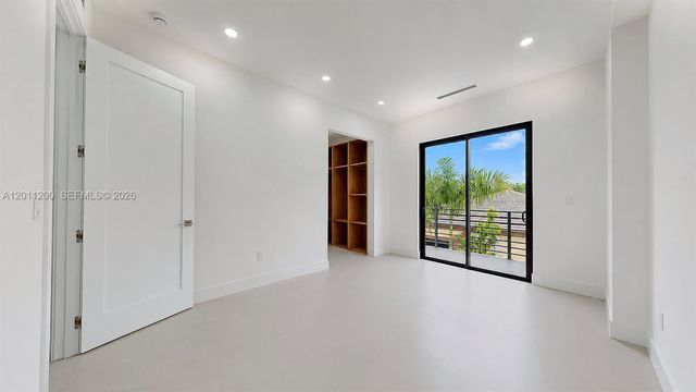 16022 NW 83rd Ct, Miami Lakes, FL 33016