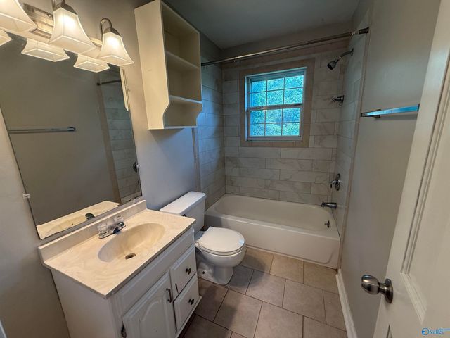 3035 Holiday Drive, Huntsville, AL 35805