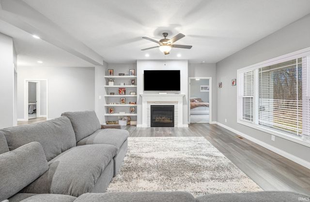 6136 Helmsdale Drive, Lafayette, IN 47905