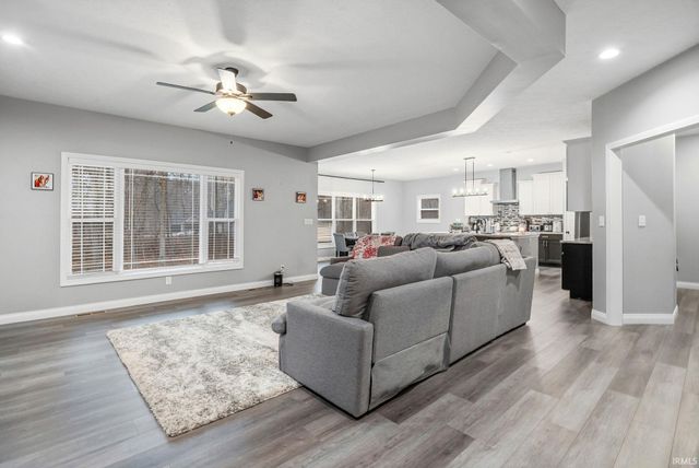 6136 Helmsdale Drive, Lafayette, IN 47905