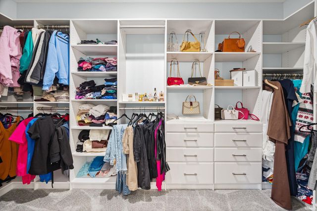 6136 Helmsdale Drive, Lafayette, IN 47905