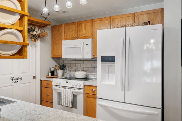 14 Vista Ridge Dr Unit 66, Londonderry, NH 03053