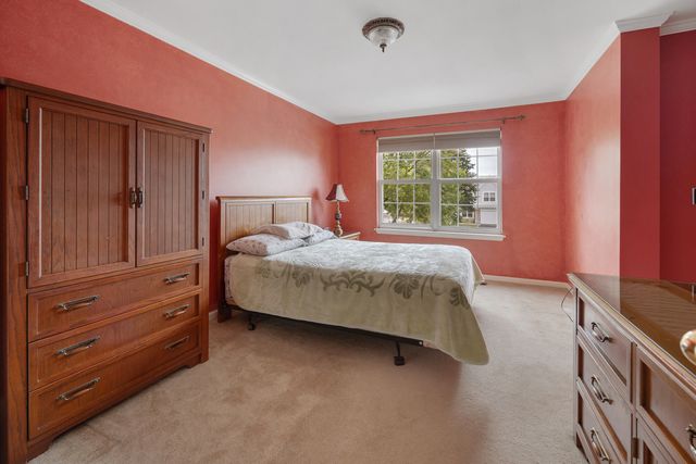 2920 OAK Court, Schaumburg, IL 60193