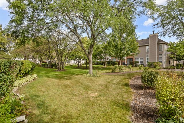 2920 OAK Court, Schaumburg, IL 60193