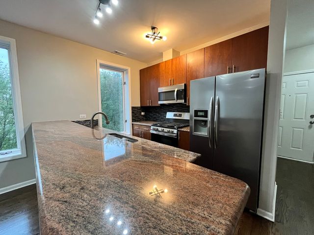 5219 S Michigan Avenue 2W, Chicago, IL 60615