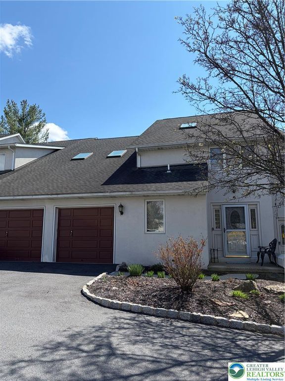 6 Aspen Court, Forks Twp, PA 18040