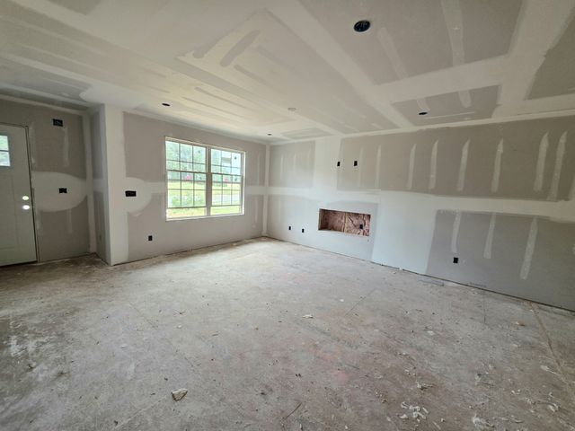 273 Wayne Hall Rd, Clarksville, TN 37040