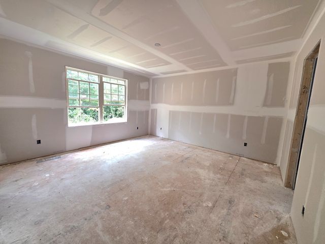 273 Wayne Hall Rd, Clarksville, TN 37040