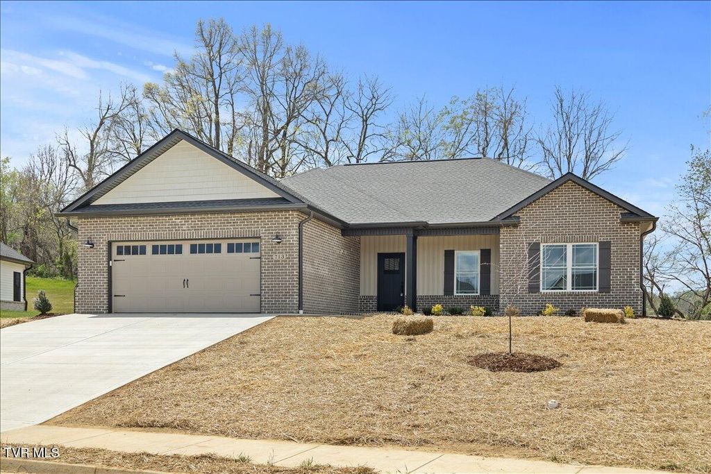 713 Twilight Falls, Jonesborough, TN 37659