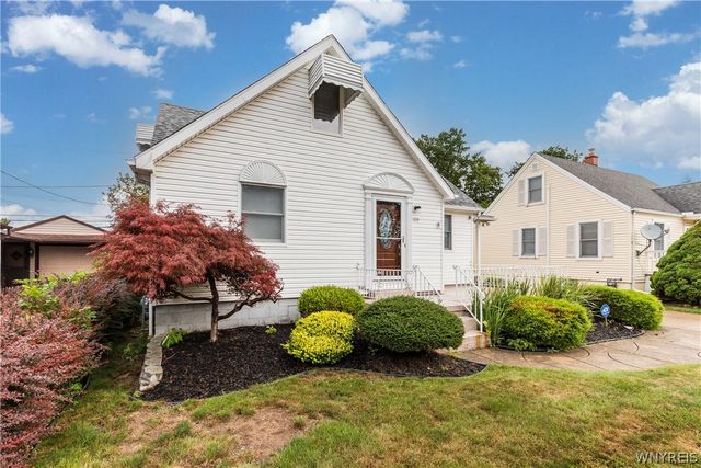 100 Greenfield Avenue, West Seneca, NY 14224