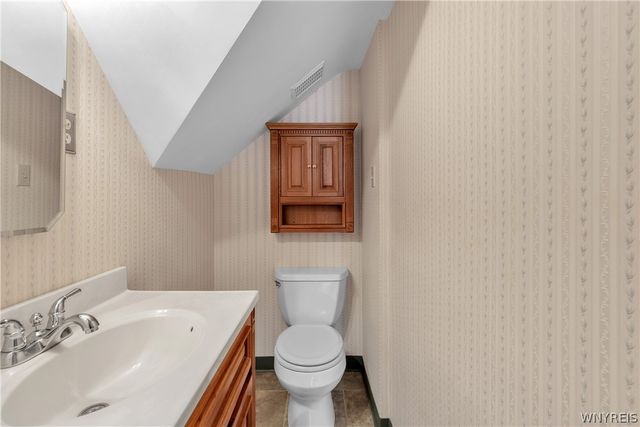 100 Greenfield Avenue, West Seneca, NY 14224