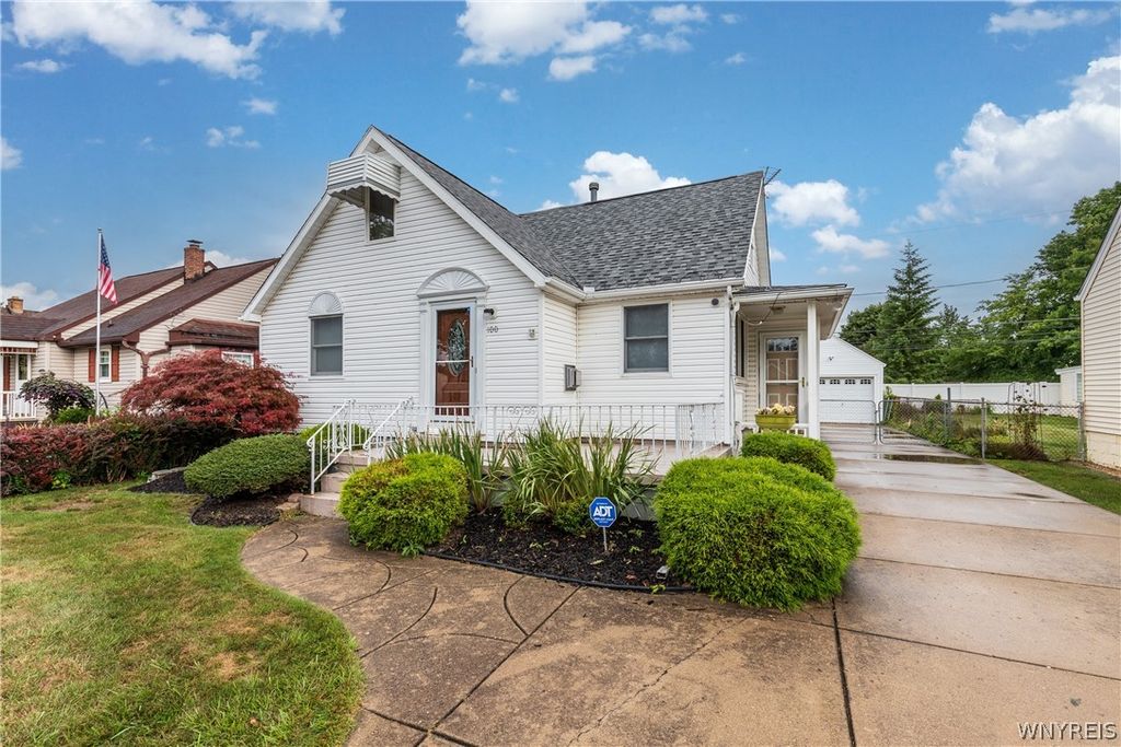 100 Greenfield Avenue, West Seneca, NY 14224