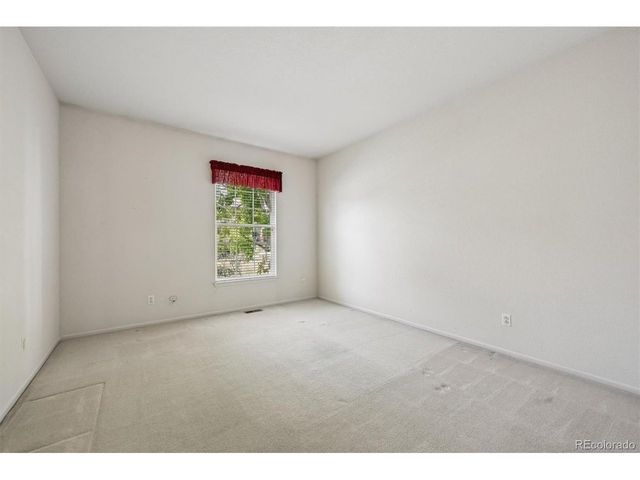 847 S Evanston Cir, Aurora, CO 80012