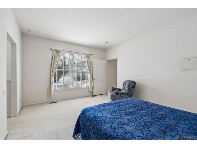 847 S Evanston Cir, Aurora, CO 80012